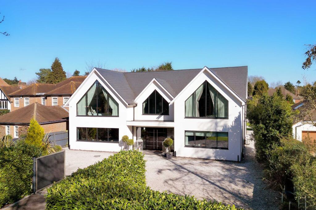 Main image of property: Blackpond Lane, Farnham Royal, Buckinghamshire, SL2