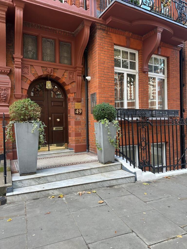 Main image of property: Cadogan Gardens, London, SW3