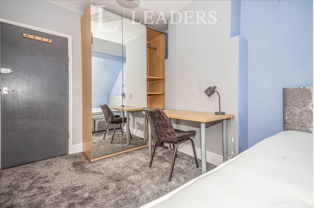 Additional property image - Waverley Road, Kenilworth