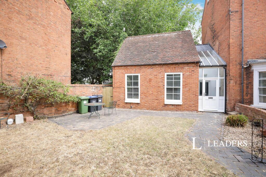 Main image of property: Russell Terrace, Leamington spa, CV31
