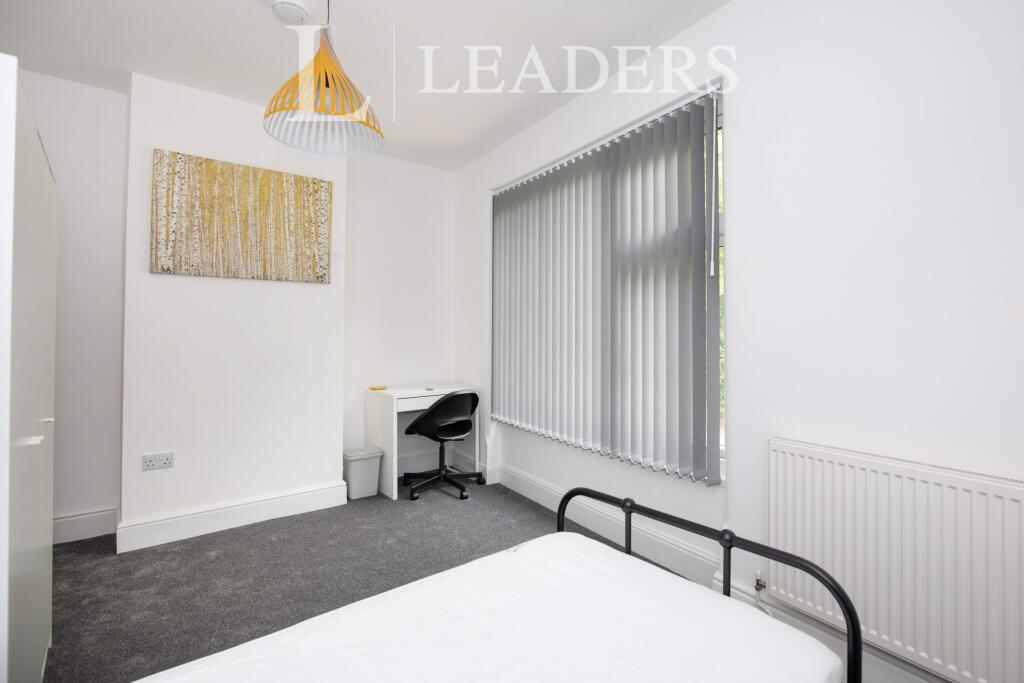 Main image of property: Murray Road, CV21