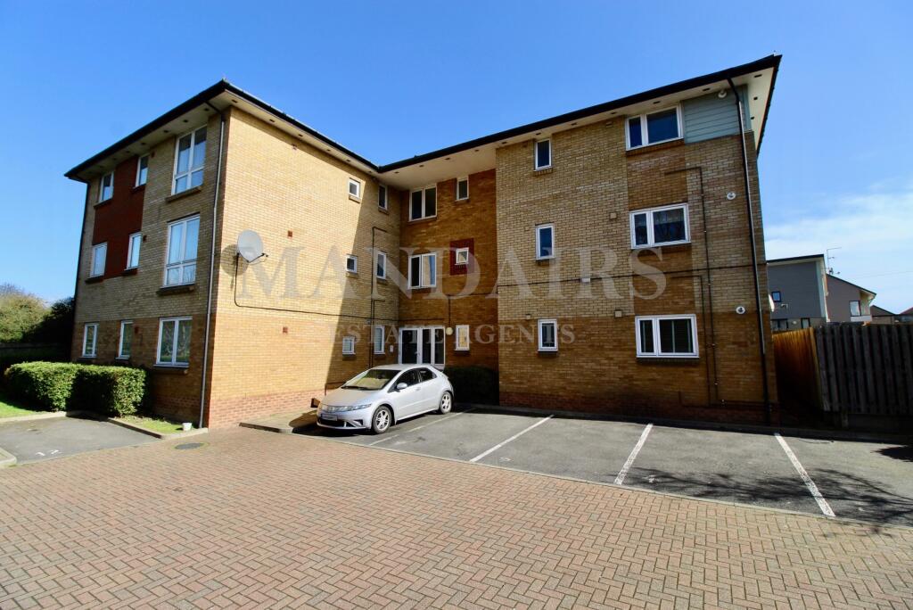 2 bedroom flat for sale in Overland Mews, Whittlesey Road, Stanground, Peterborough, PE2