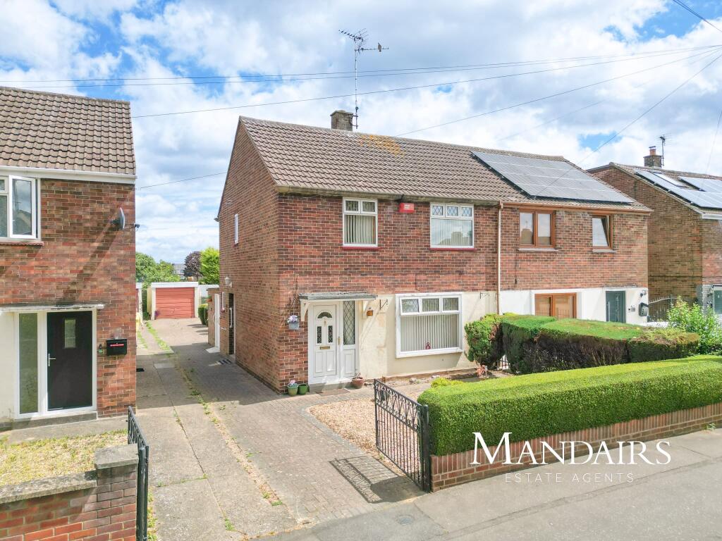 3 bedroom semi-detached house
