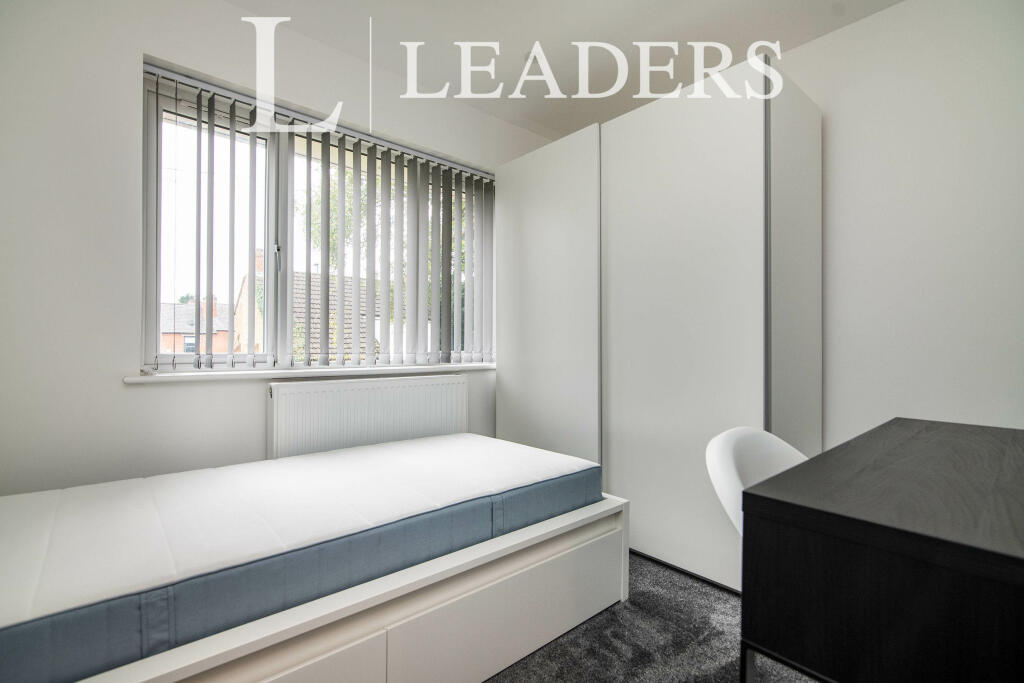Additional property image - Room 4, Adams Hill, 32