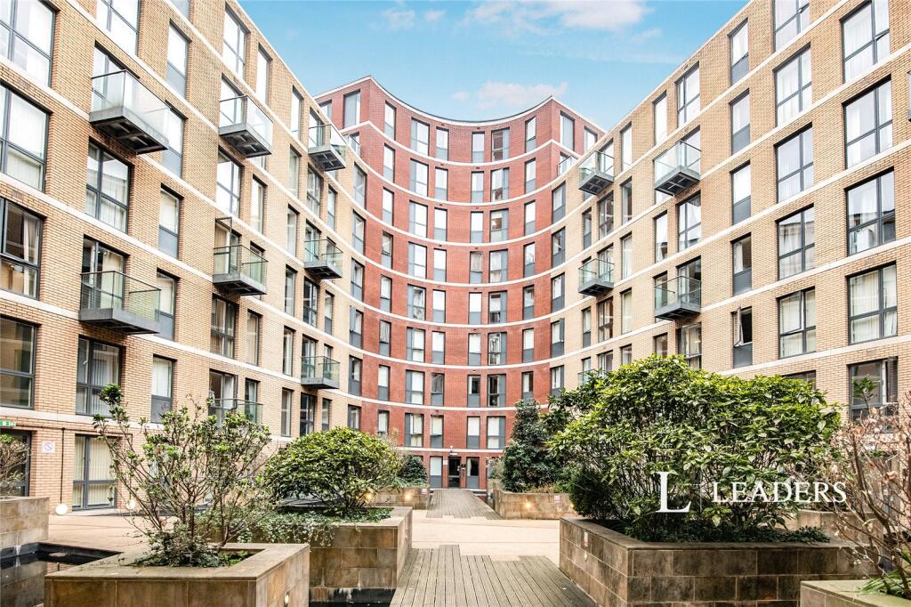 Main image of property: Essex Street, B5