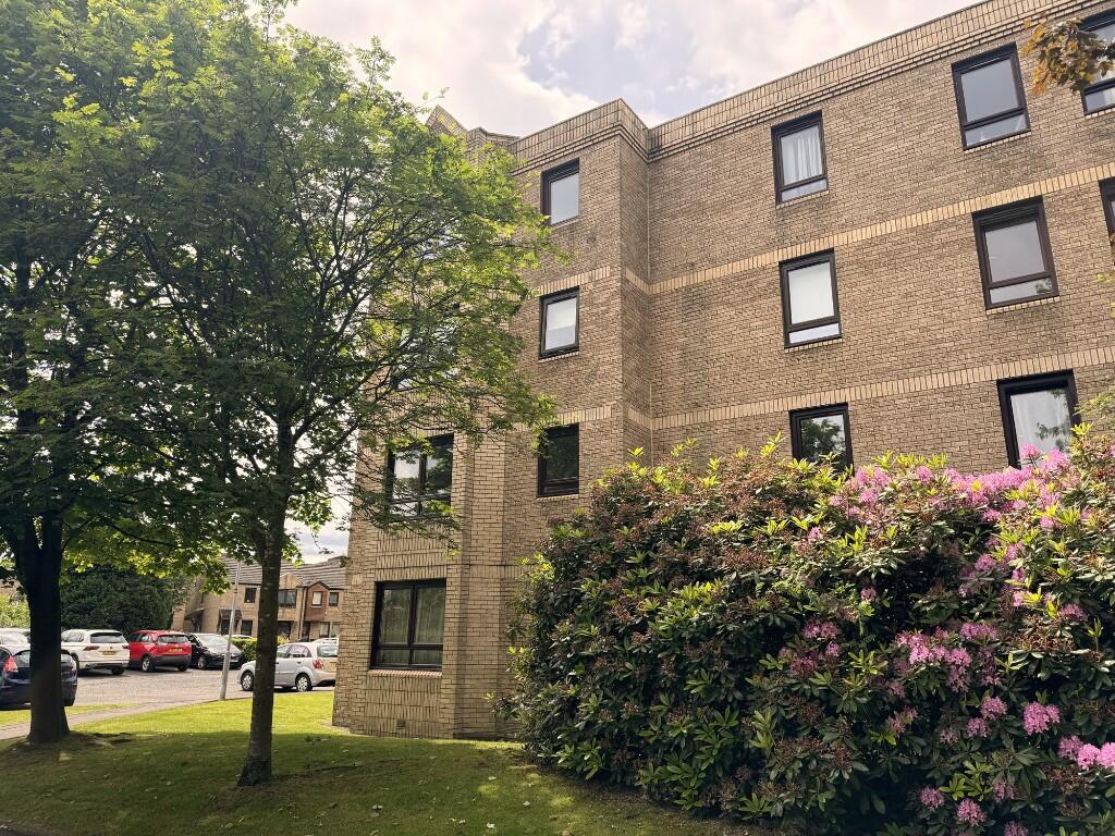 2 bedroom flat for rent in Milnpark Gardens, Glasgow, G41