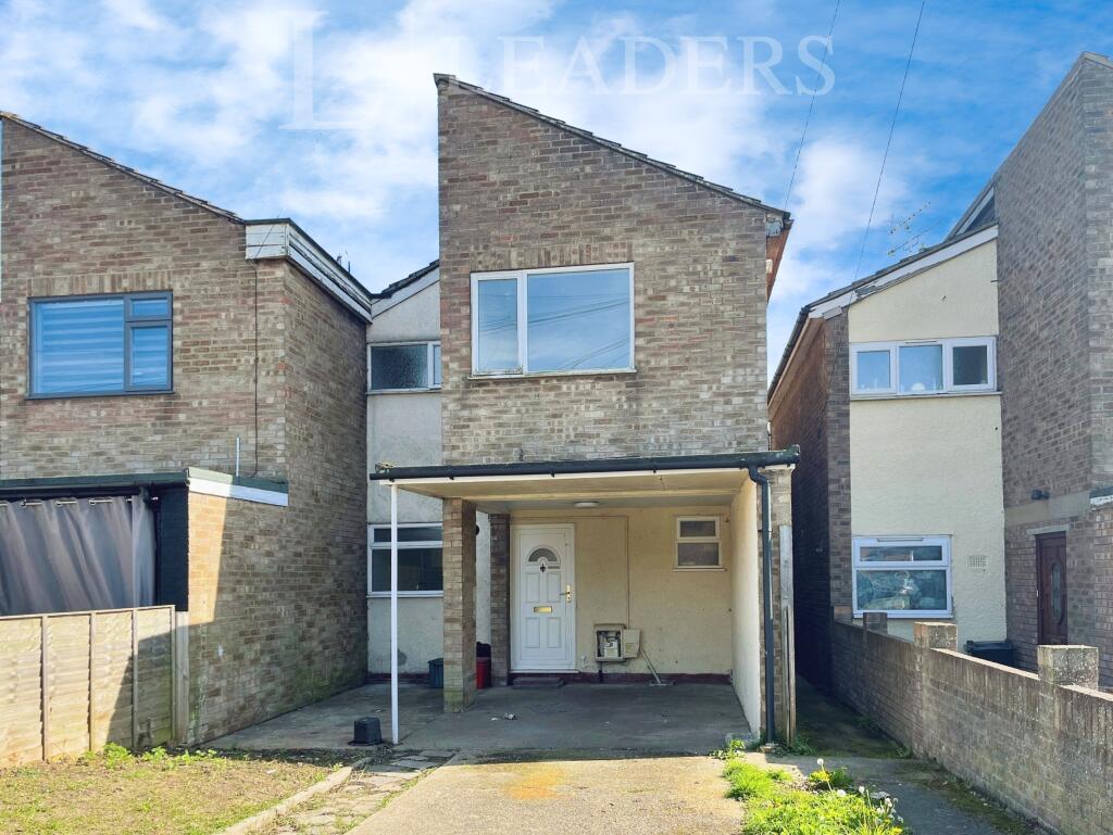 3 bedroom semidetached house for rent in Marlborough Close, Clacton On