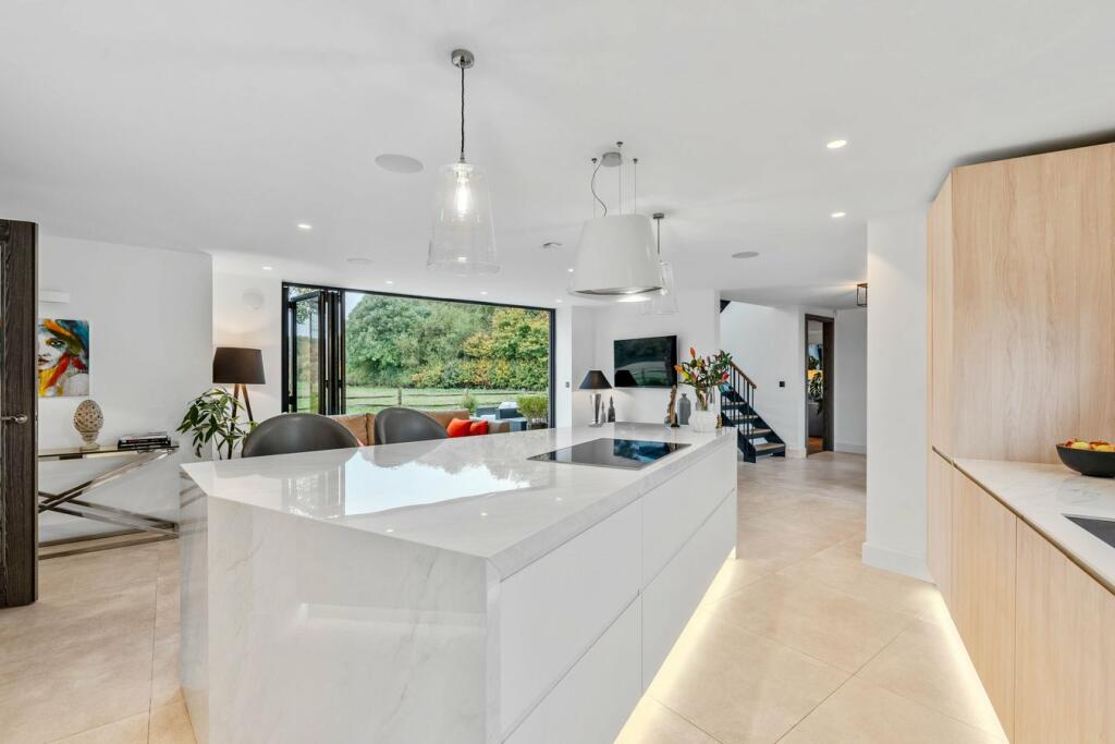 Additional property image - Bilton Fields Farm Lane, Rugby, CV22