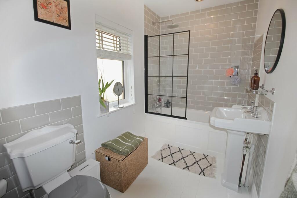 Additional property image - Grosvenor Road, Rugby, CV21