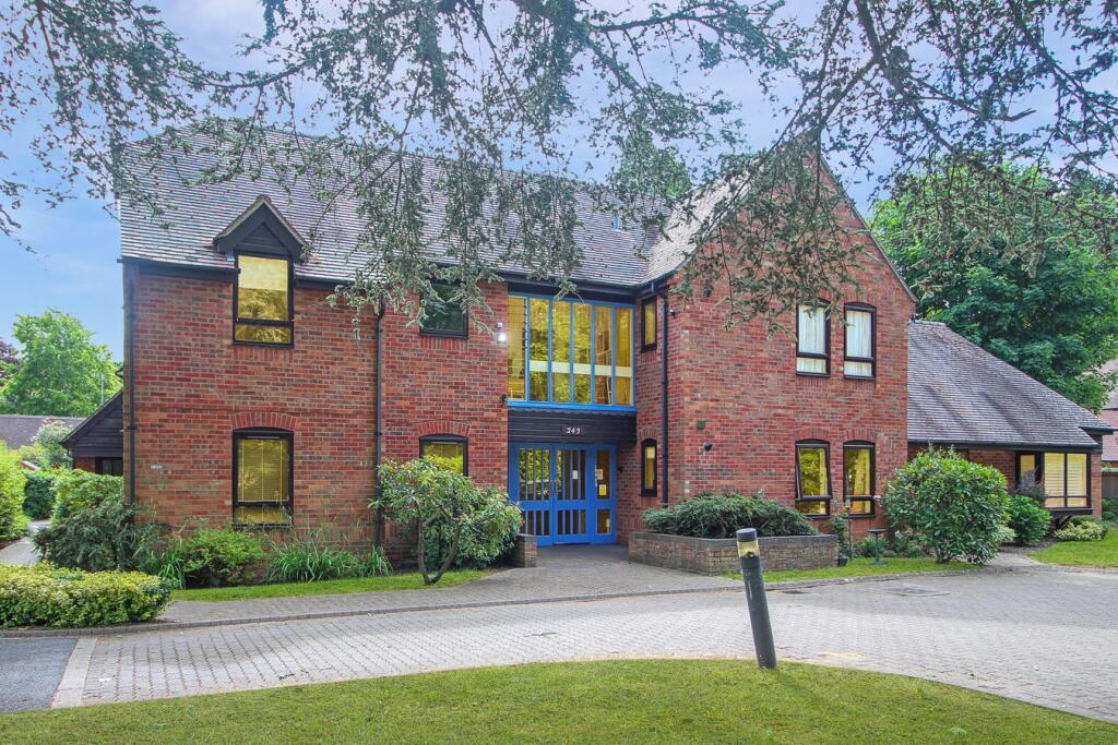 Main image of property: Sedlescombe Lodge, Dunchurch Road, Rugby, CV22