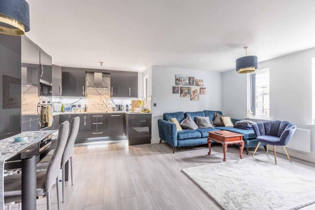 Main image of property: Mill Street, Slough, SL2
