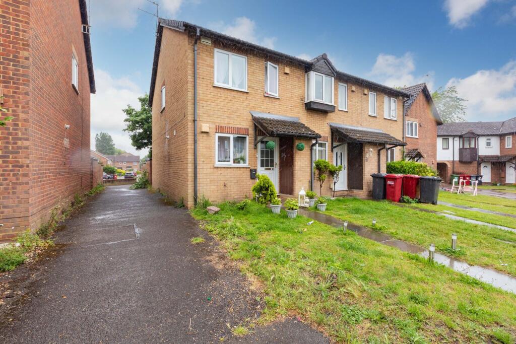 Main image of property: Bruce Close, Cippenham, SL1