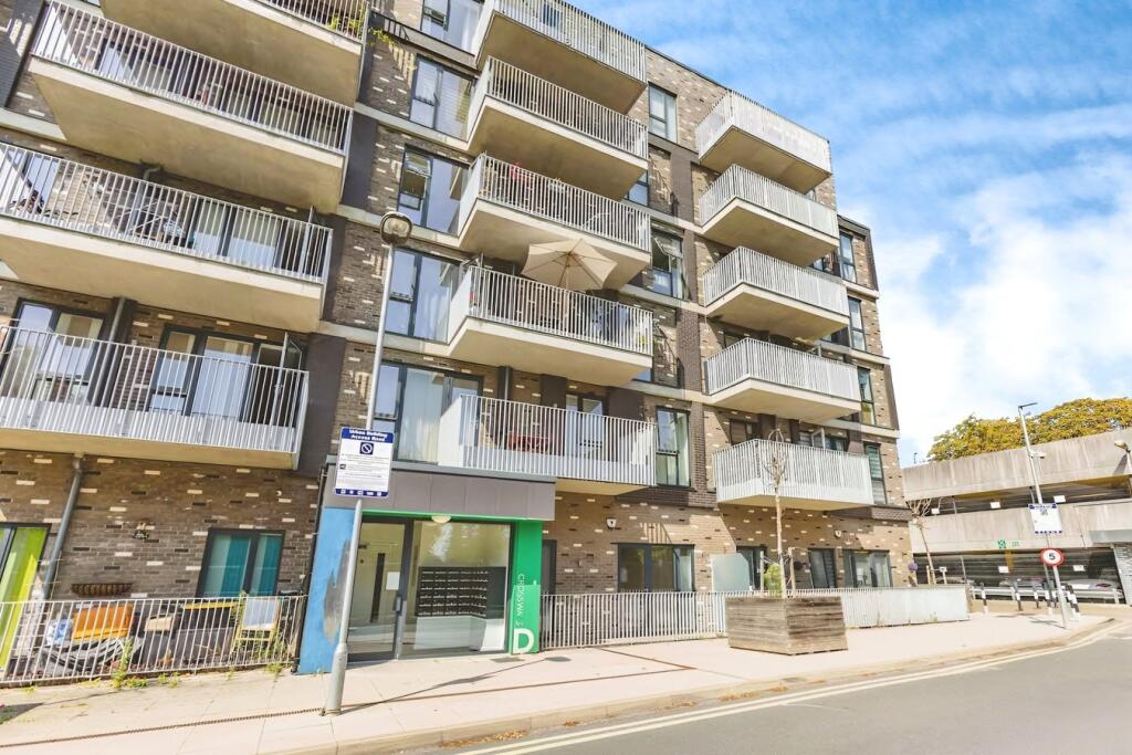 Main image of property: Windsor Road, Slough, SL1