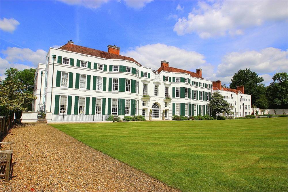 Main image of property: Nashdom Lane, Burnham, SL1