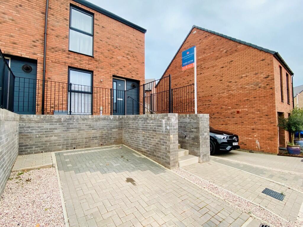 Main image of property: 61 Quarry Heights