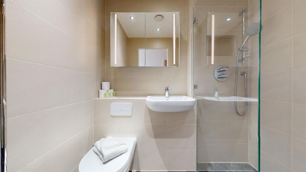 Main image of property: 80 Back Church Lane, Twyne House Apartments, London