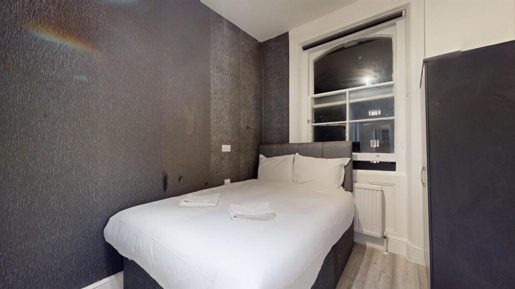 Main image of property: Talbot Square, London