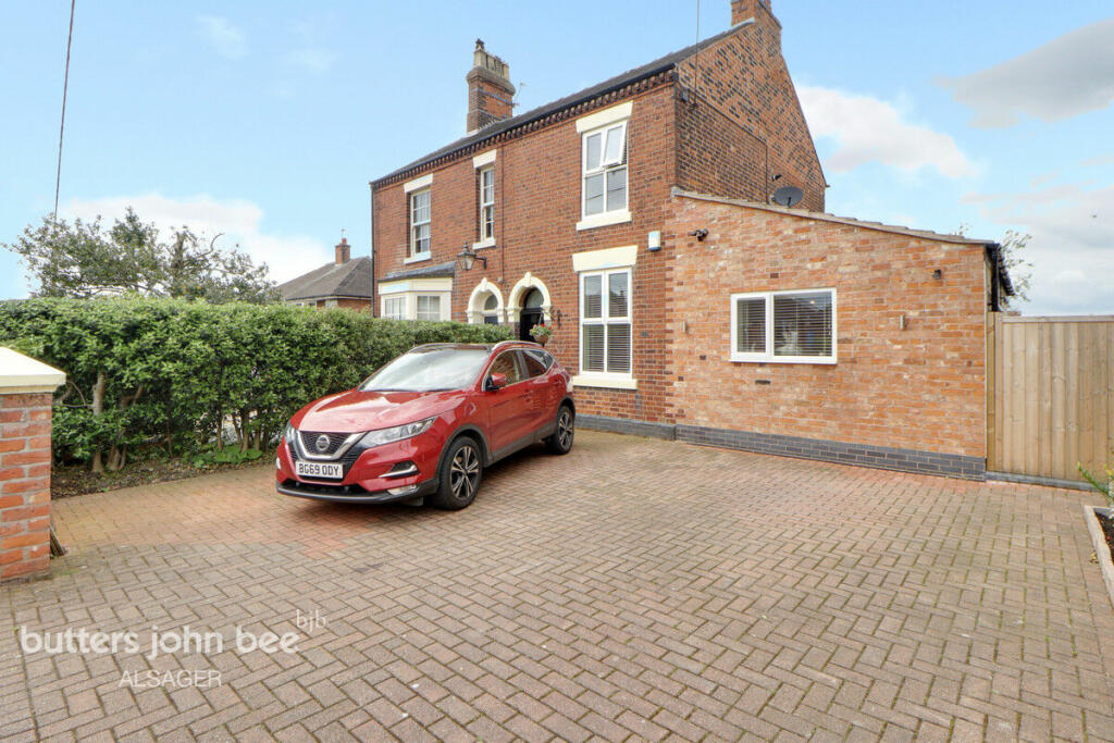 4 bedroom semidetached house for sale in Linley Road, Alsager, ST7