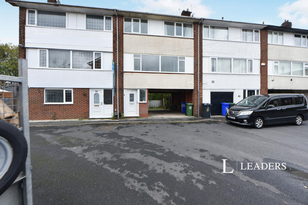 Main image of property: Brian Avenue, Droylsden, M43