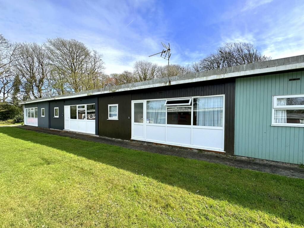 2 bedroom chalet for sale in Bucklands, Buck`s Cross, EX39