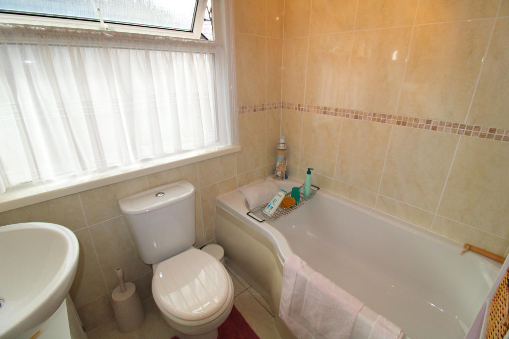 4 bedroom bungalow for sale in Chestnut Drive, Danygraig, Porthcawl, CF36 5AD, CF36