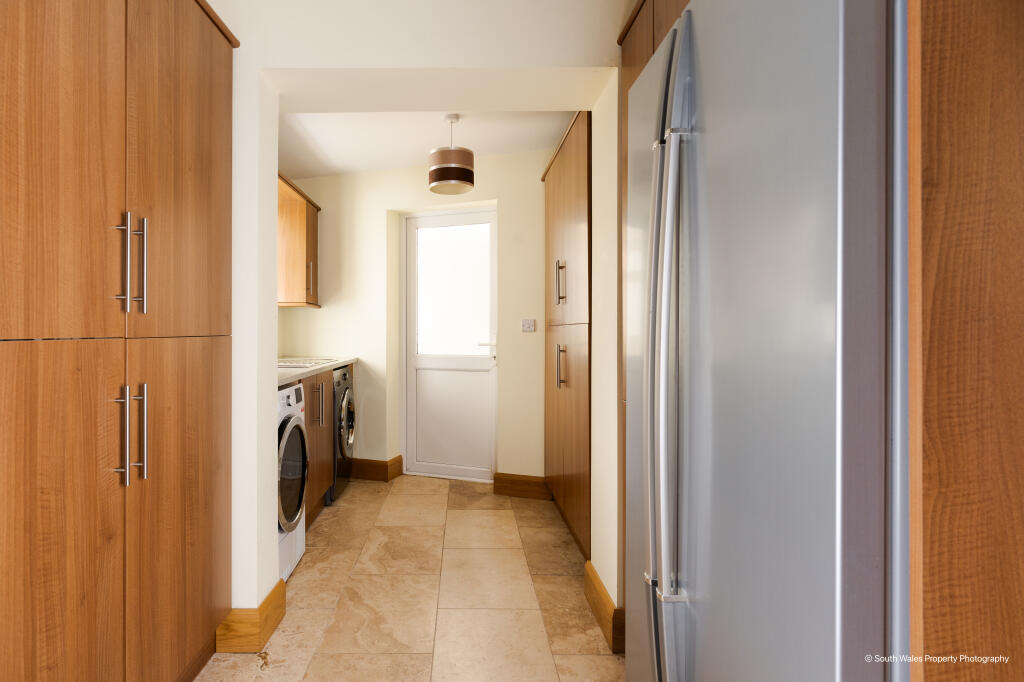 Additional property image - SPRINGFIELD AVENUE, PORTHCAWL, CF36 3LB