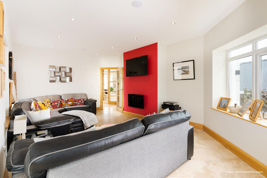 Additional property image - SPRINGFIELD AVENUE, PORTHCAWL, CF36 3LB