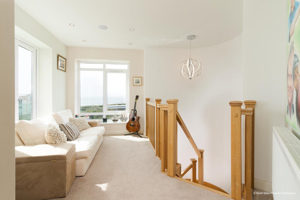 Additional property image - SPRINGFIELD AVENUE, PORTHCAWL, CF36 3LB