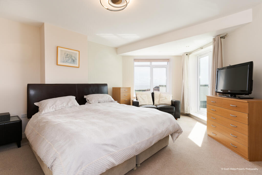 Additional property image - SPRINGFIELD AVENUE, PORTHCAWL, CF36 3LB