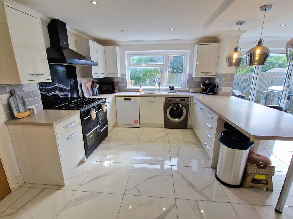 Additional property image - LONG ACRE DRIVE, NOTTAGE, PORTHCAWL, CF36 3SB