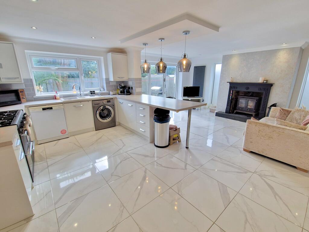 Additional property image - LONG ACRE DRIVE, NOTTAGE, PORTHCAWL, CF36 3SB