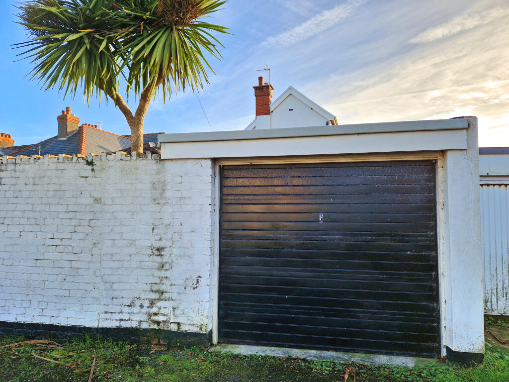 Additional property image - BLUNDELL AVENUE, PORTHCAWL, CF36 3YY