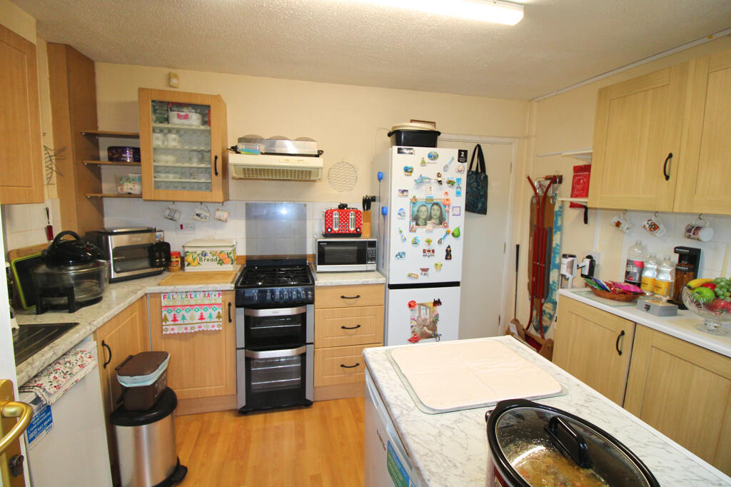 Additional property image - POPLAR MEWS, POPLAR ROAD, PORTHCAWL, CF36 5LT
