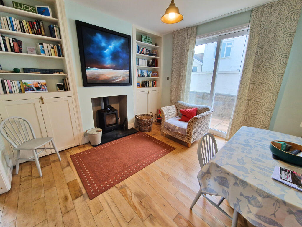 Additional property image - WEST DRIVE, PORTHCAWL, CF36 3HS