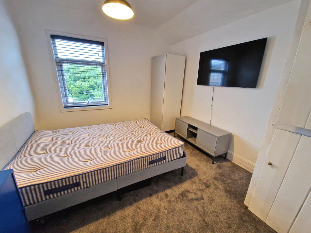 Additional property image - SUFFOLK PLACE, PORTHCAWL, CF36 3EB