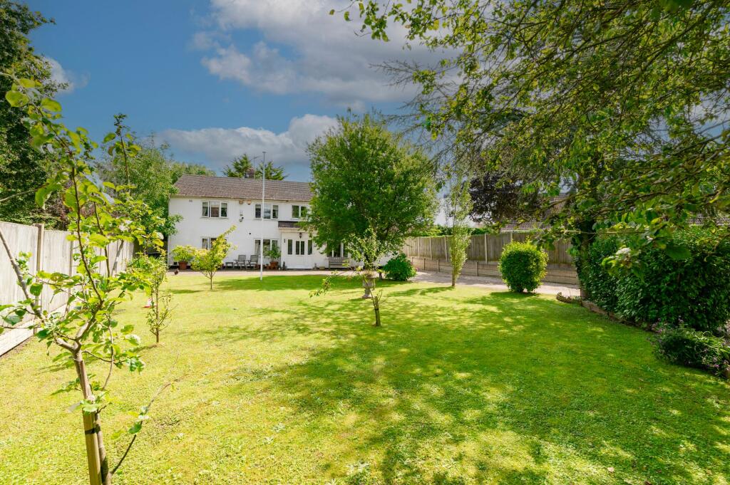 Main image of property: Yarmouth Road, Hemsby, NR29