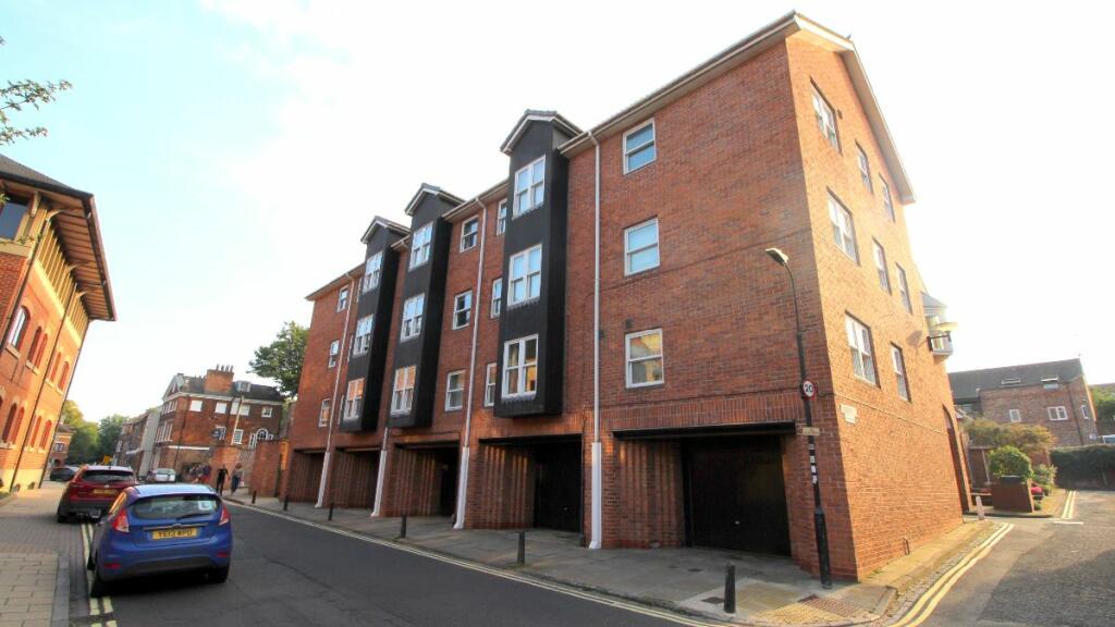 Main image of property: Queens Staith Mews, York