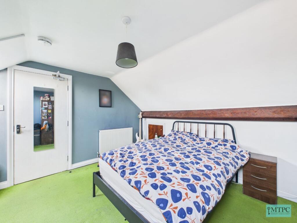 Main image of property: Room 5, Kingsway North, York