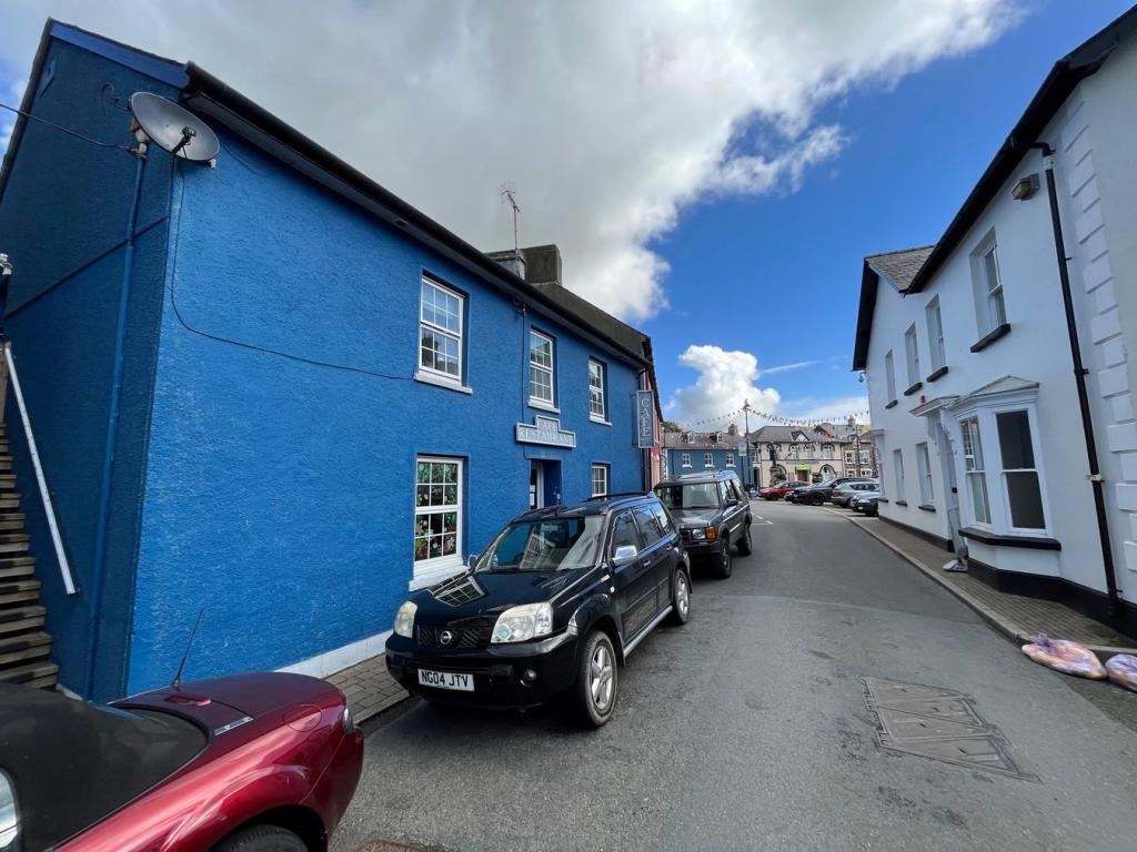 Cafe for sale in The Square, Tregaron, Ceredigion, SY25