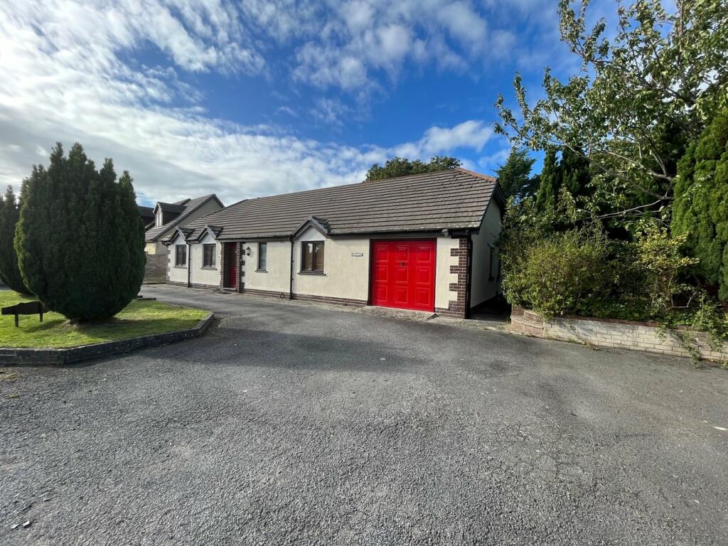3 bedroom detached bungalow for sale in Llwyncelyn, Aberaeron, , SA46