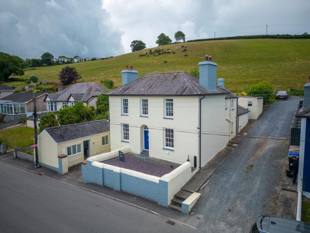 Main image of property: Panteg Road, Aberaeron, SA46