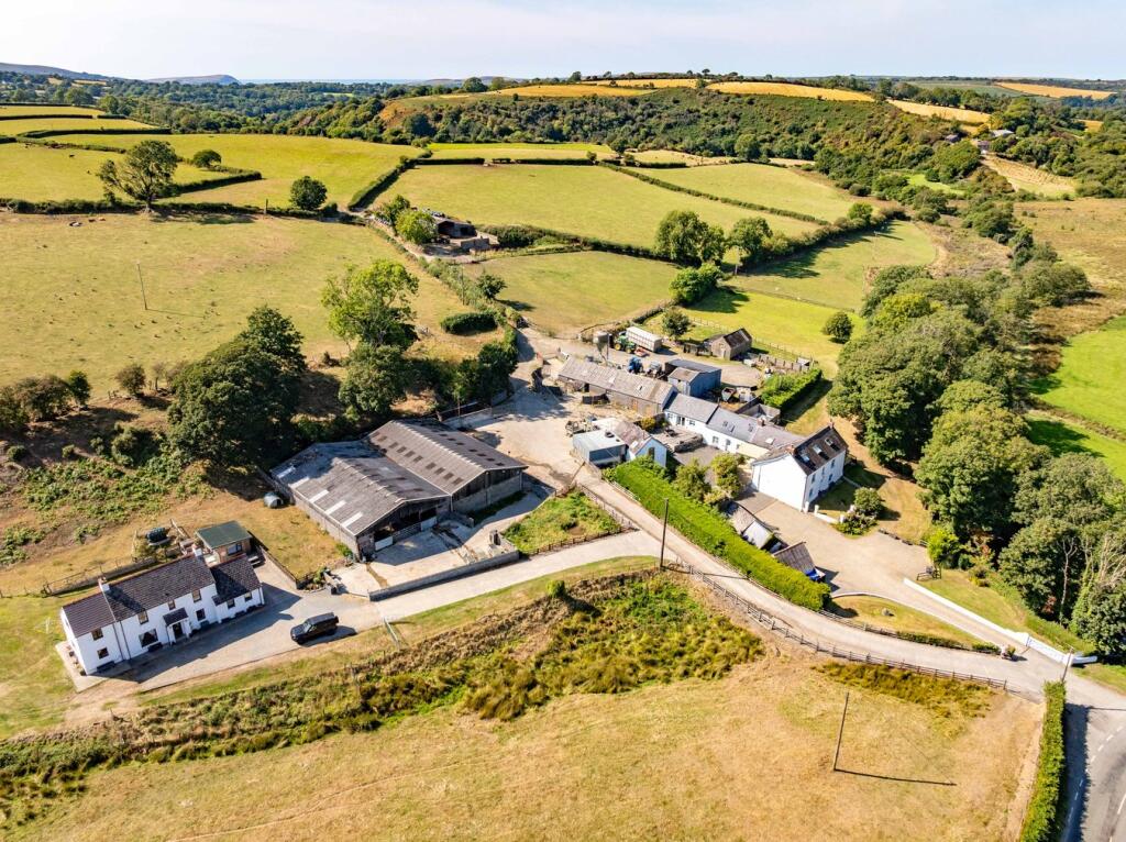 Main image of property: Eglwyswrw, Crymych, SA41