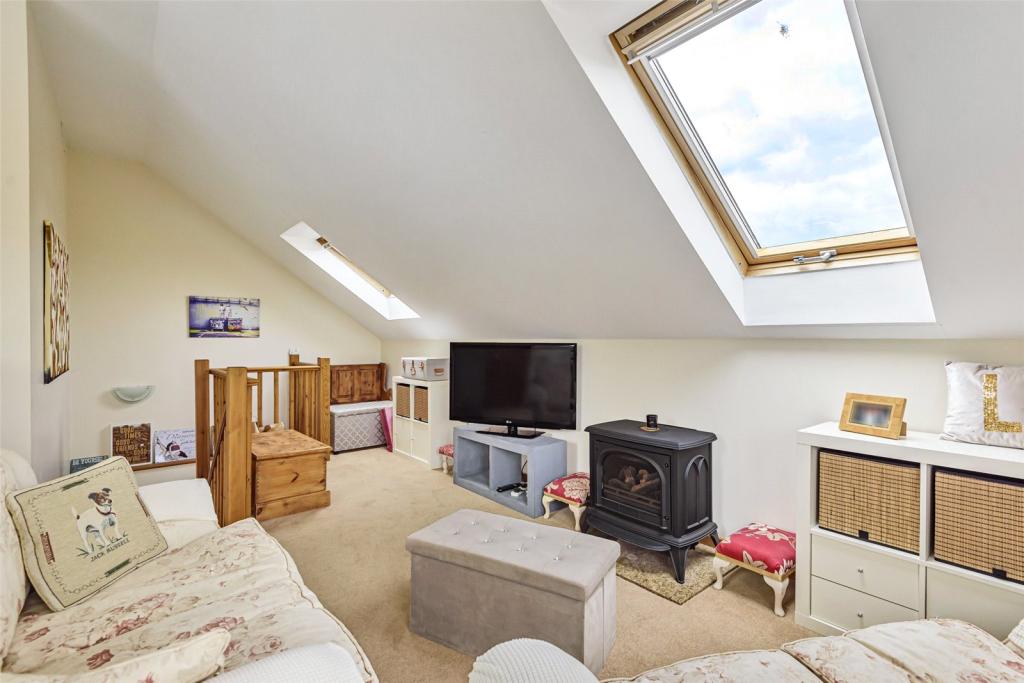 3 bedroom detached house for sale in Stratton, Bude, EX23