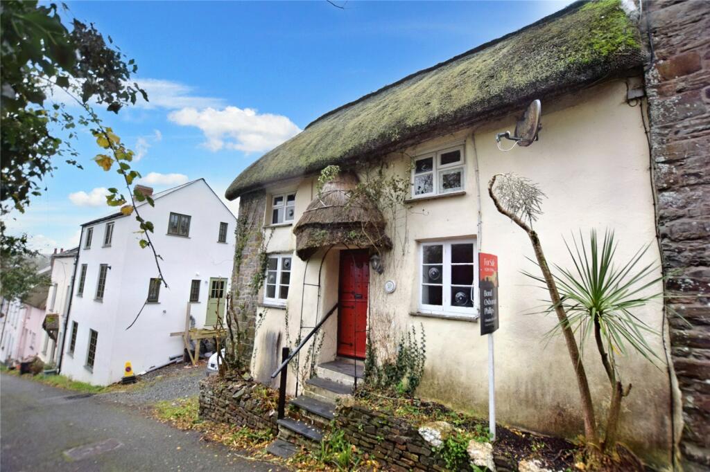 2 bedroom semidetached house for sale in Stratton, Bude, EX23