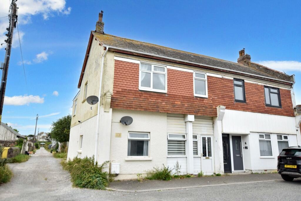 2 bedroom flat for sale in Bude, Cornwall, EX23