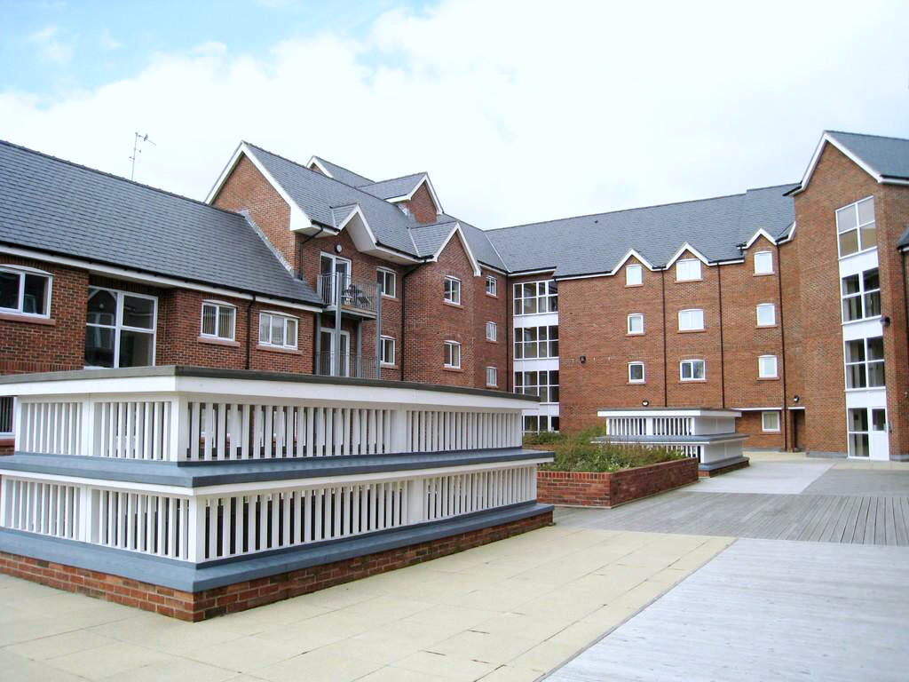 2 bedroom flat for rent in Bevan Court, Warrington, Manchester, WA4