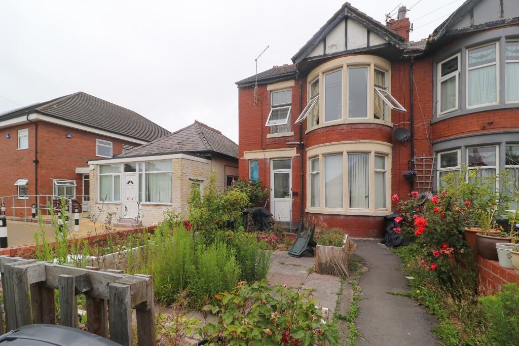 2 bedroom semidetached house for sale in Bloomfield Road, Blackpool