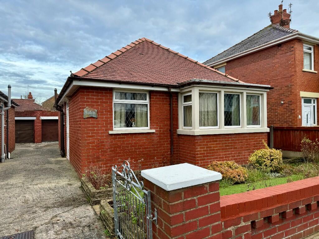 2 bedroom detached bungalow for sale in Paddock Drive, Blackpool