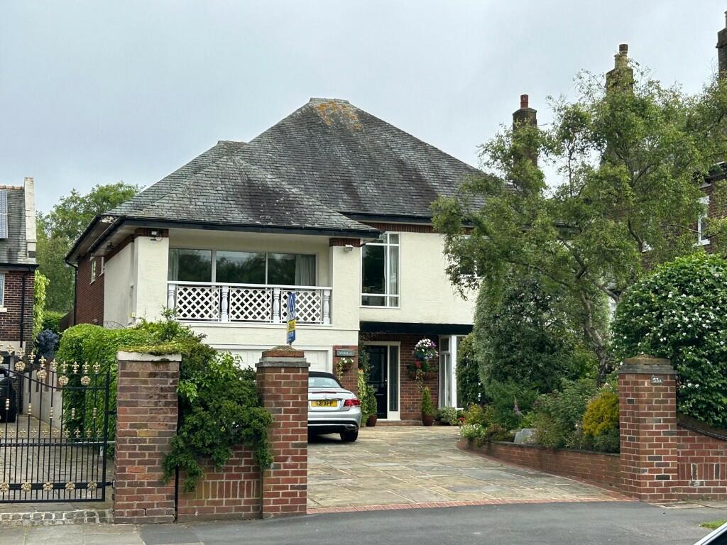 4 bedroom detached house for sale in North Park Drive, Blackpool