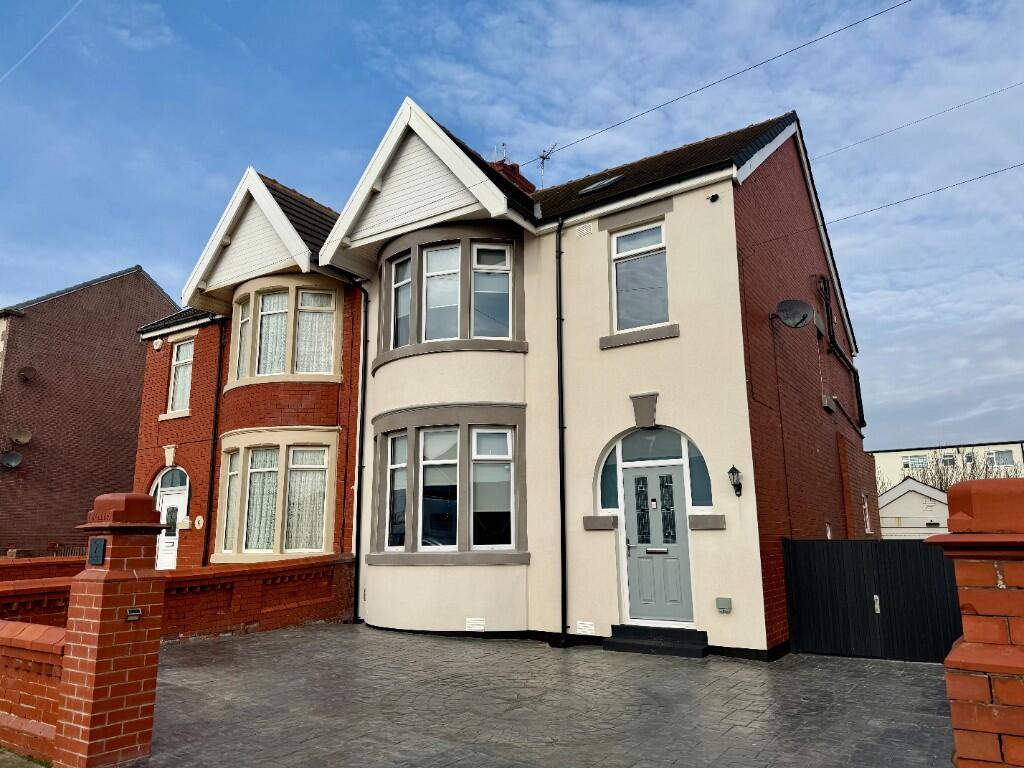 4 bedroom semi-detached house